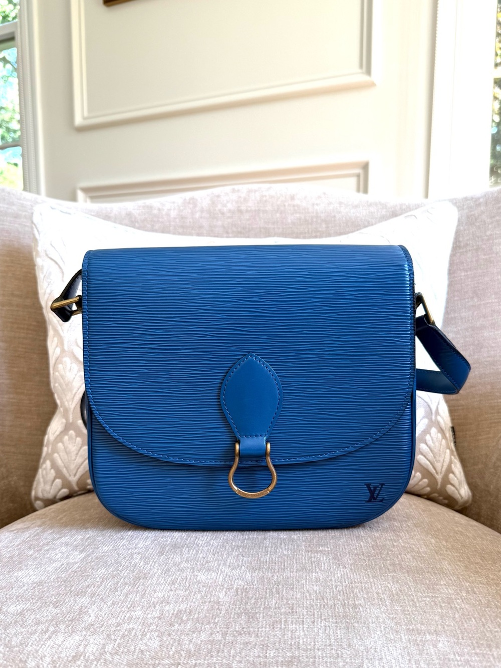 Authentic Louis Vuitton Saint Cloud GM shoulder bag blue Epi leather M51242 LV - Picture 7 of 16